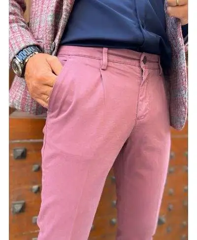 Pantaloni uomo rosa, Paul Miranda