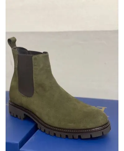 Stivaletti da uomo, color verde militare - Chelsea boots - Pelle scamosciata - Made in Italy