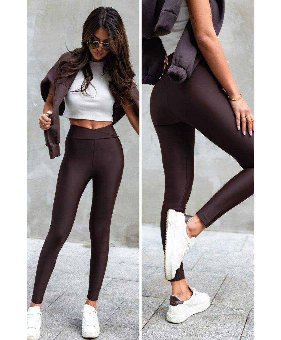 Czekoladowe elastyczne legginsy push-up Wish