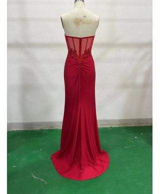 Abito da sera, lungo – Rosso - Corsetto in pizzo - spacco profondo
