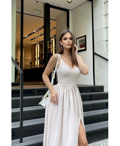 DŁUGA SUKIENKA NA RAMIĄCZKACH Z POŁYSKIEM