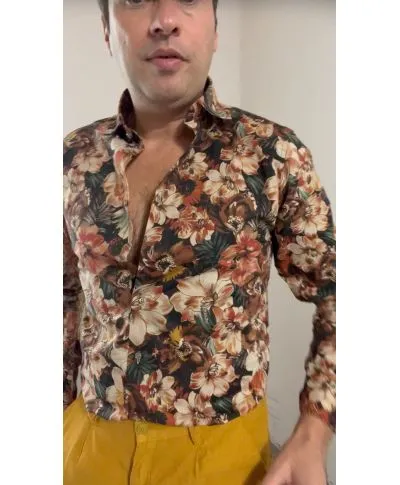 Camicie uomo a fiori, base marrone