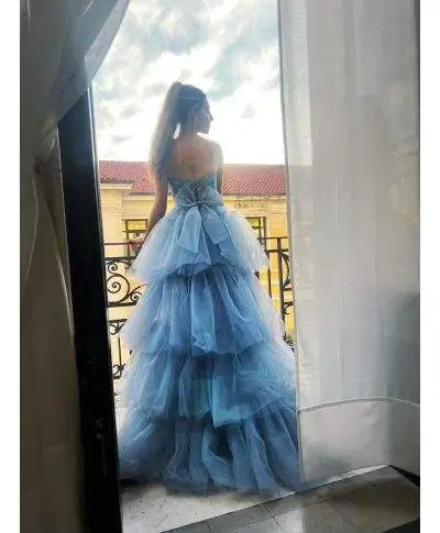 Vestito elegante donna - Hura - Vestito azzurro - Vestiti con coda staccabile - Cerimonia gogolfun.it