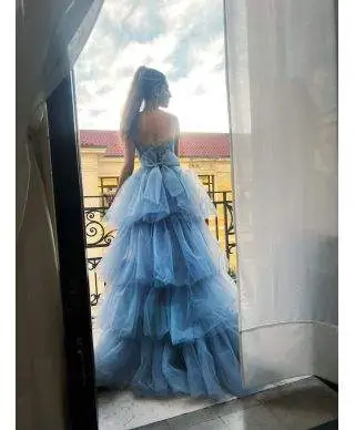 Vestito elegante donna - Hura - Vestito azzurro - Vestiti con coda staccabile - Cerimonia gogolfun.it