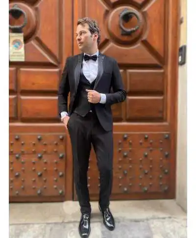 Abito uomo, nero - Smoking uomo con gilet - Abiti da uomo particolari da sposo, testimone - Gogolfun.it